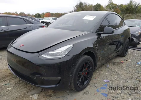 2022 Tesla Model Y Long Range Dual Motor All-Wheel Drive из США, поврежденный, VIN 7SAYGAEE2NF307710